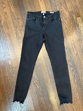FRAME Denim Le Skinny de Jeanne Raw Hem Black Jeans Size 29